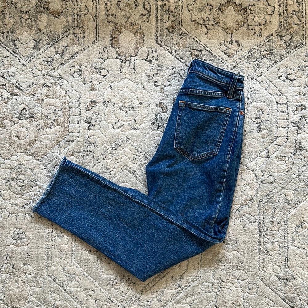 Abercrombie & Fitch high rise ankle straight jeans